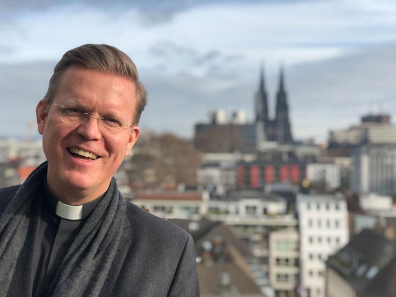Leitender Pfarrer und Domkapitular Dr. Dominik Meiering